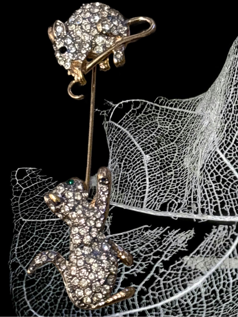 Crystal Cat and Mouse Pin Brooch - Gold Tone